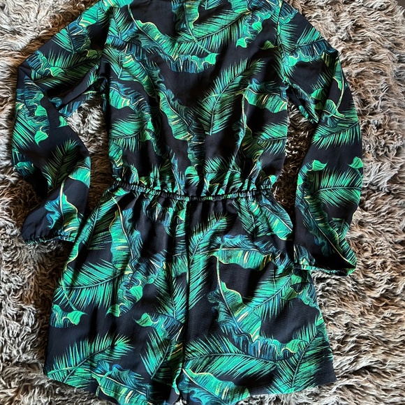 Guess Tropical Romper - Picture 6 of 7